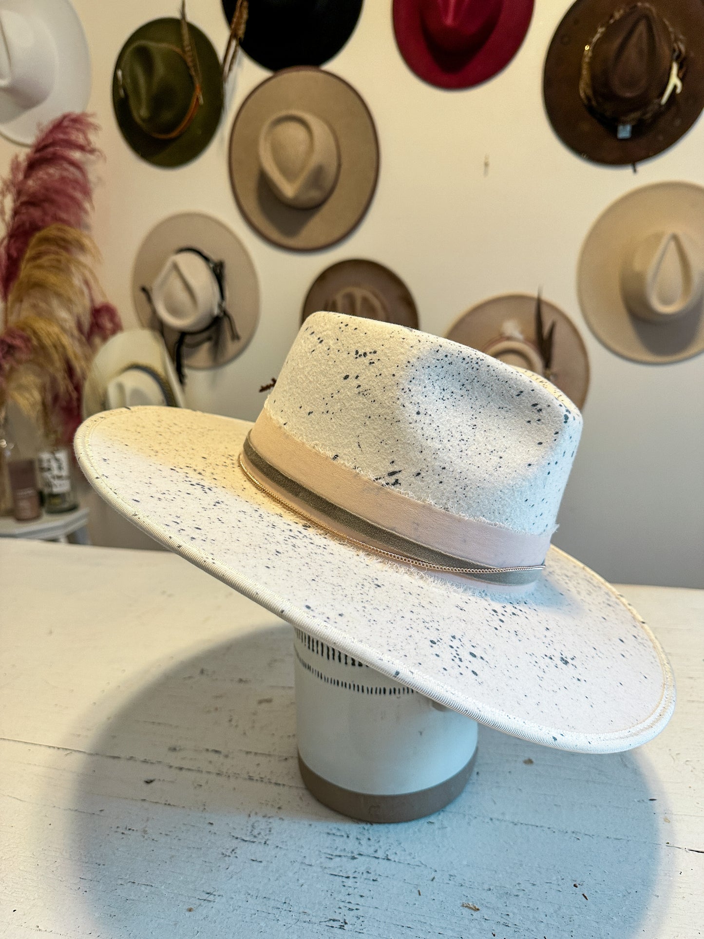 Wynonna XL Brim