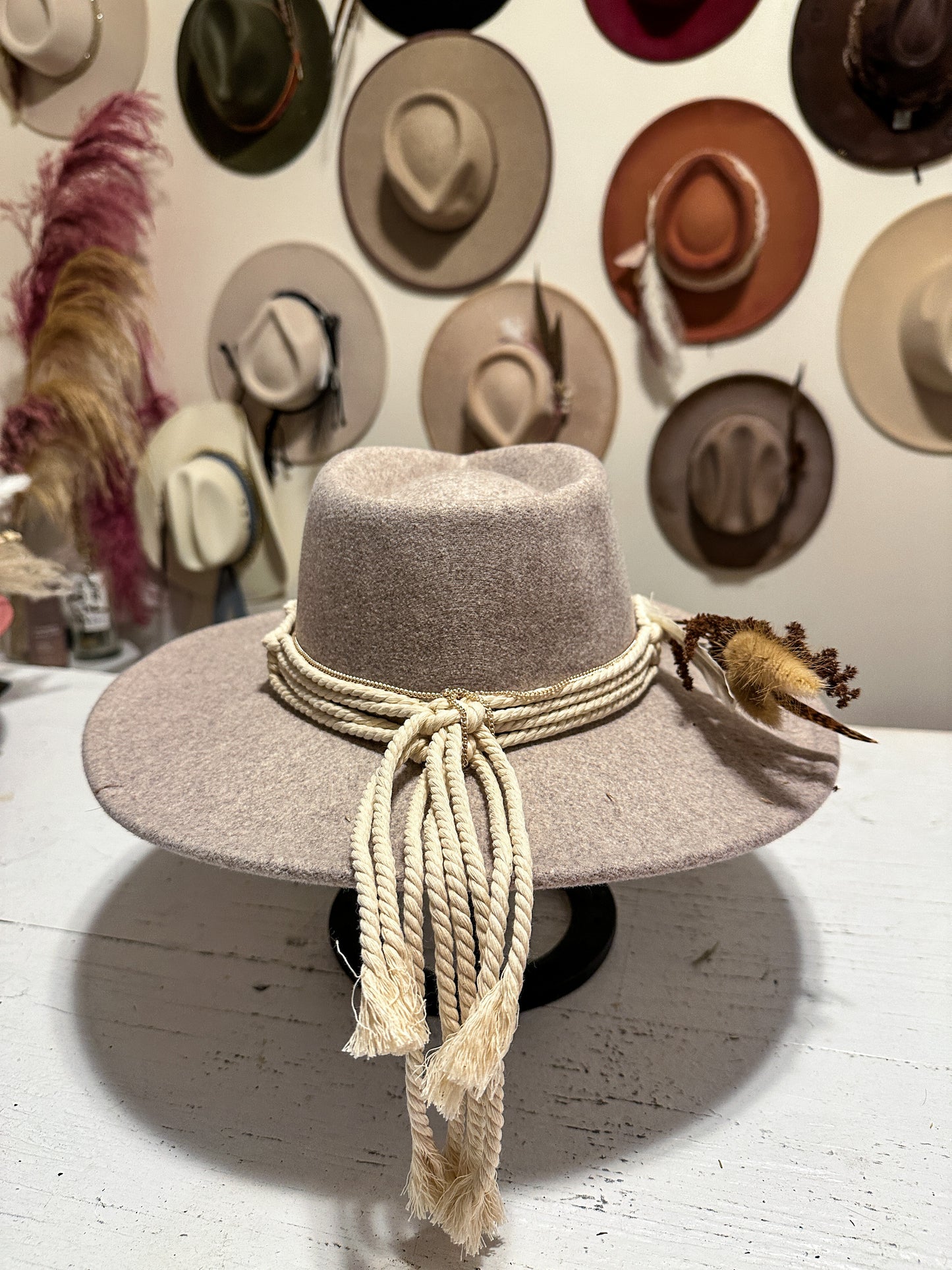 Painted Daisy Large Brim