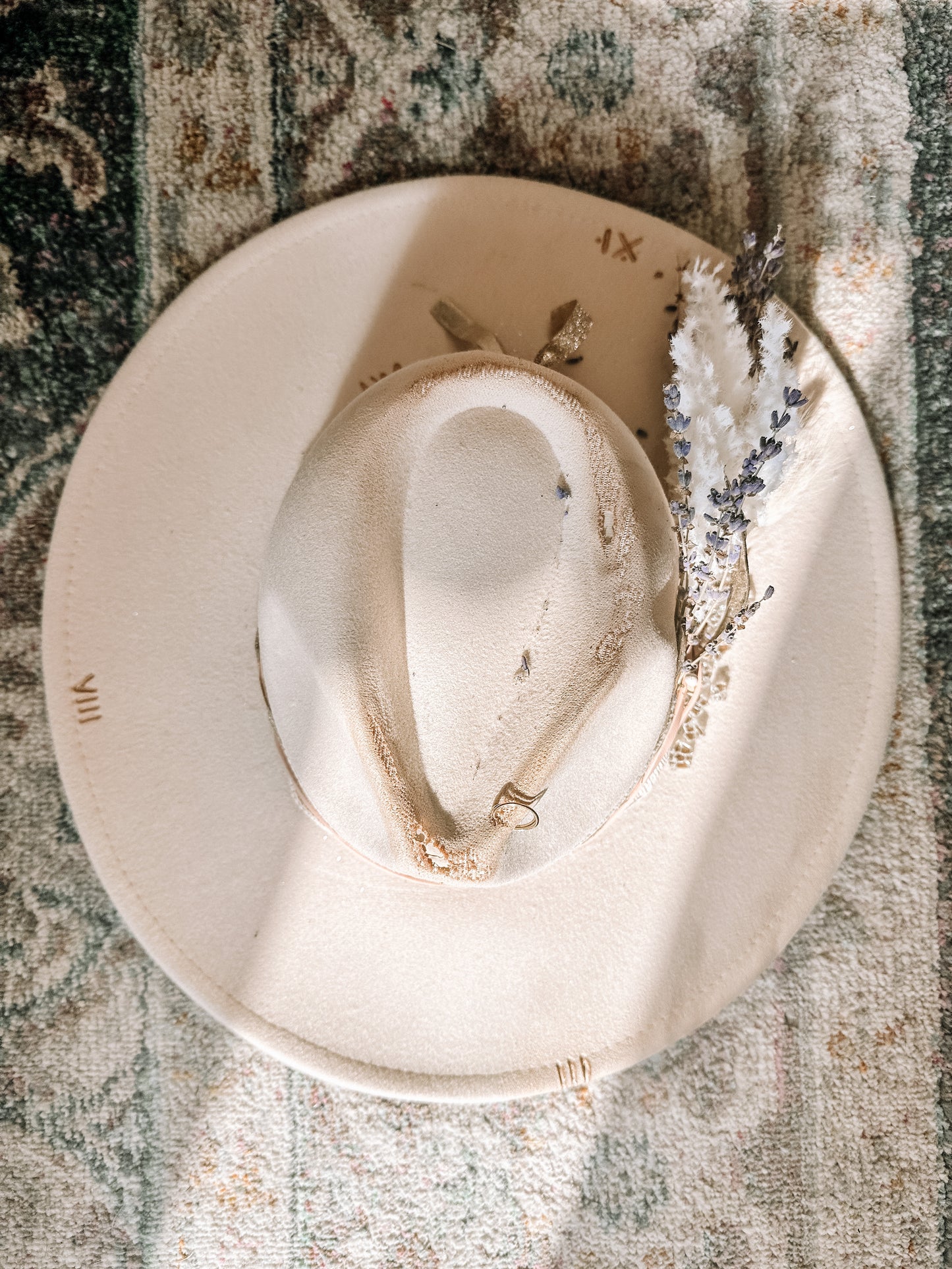 Lavender Girl Large Brim