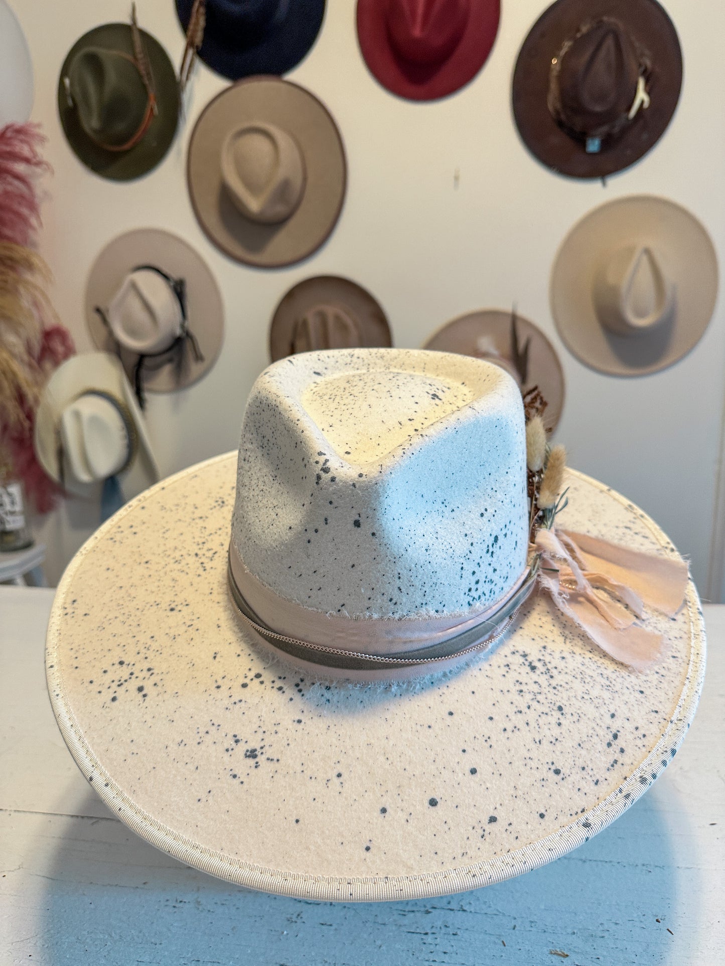 Wynonna XL Brim